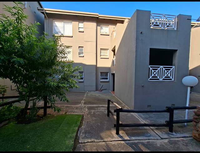 2 BEDROOM APARTMENT FOR SALE IN PEACEHAVEN